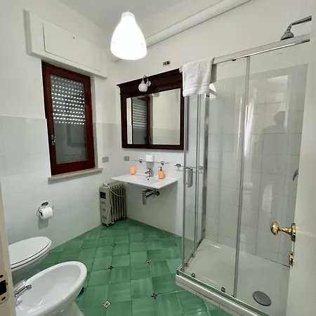 Bright 3 Bedrooms With Seaview Balcony Appartamento *