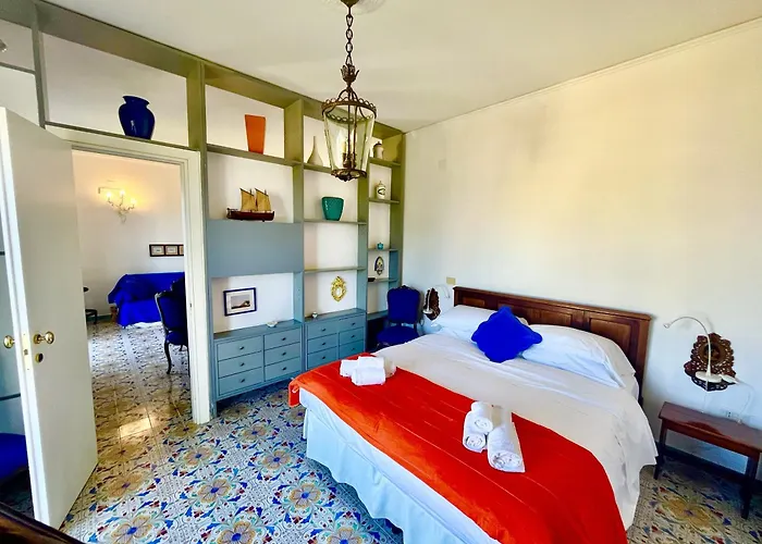 Bright 3 Bedrooms With Seaview Balcony * Sorrent