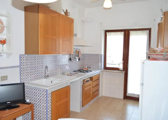 Апартаменти Bright 3 Bedrooms With Seaview Balcony *