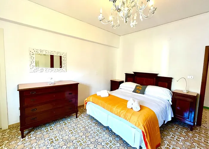 Bright 3 Bedrooms With Seaview Balcony Апартаменти *