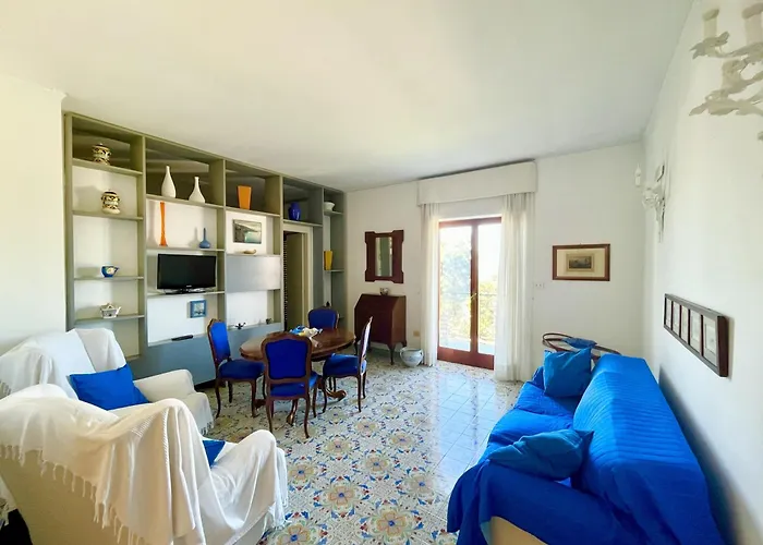 Апартаменти Bright 3 Bedrooms With Seaview Balcony *