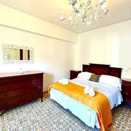 Bright 3 Bedrooms With Seaview Balcony Apartment *