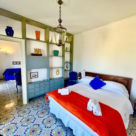 Bright 3 Bedrooms With Seaview Balcony * Sorrento