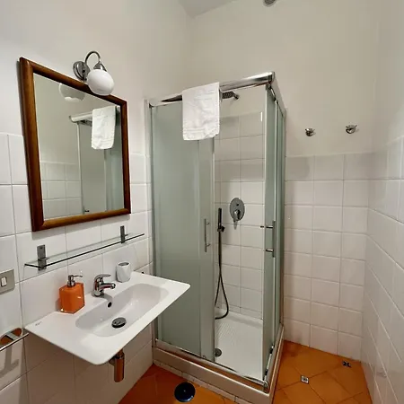 Bright 3 Bedrooms With Seaview Balcony Sorrento