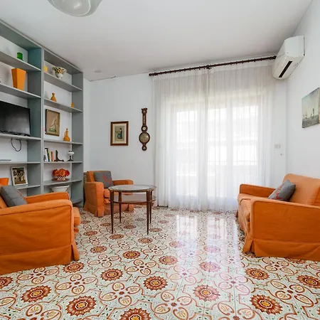 Apartment Bright 3 Bedrooms With Seaview Balcony