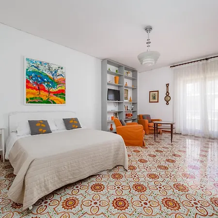 Bright 3 Bedrooms With Seaview Balcony Apartment Sorrento