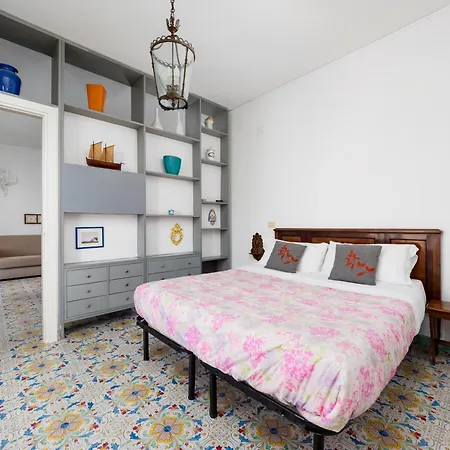 Apartment Bright 3 Bedrooms With Seaview Balcony Sorrento