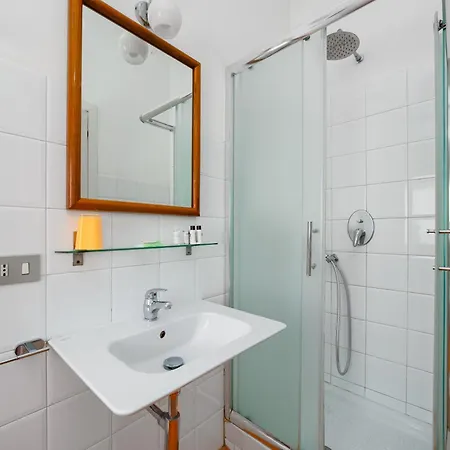 Bright 3 Bedrooms With Seaview Balcony * Sorrento