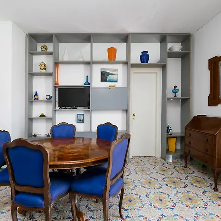 Bright 3 Bedrooms With Seaview Balcony * Sorrento