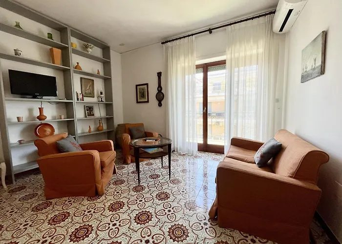 Bright 3 Bedrooms With Seaview Balcony Appartement