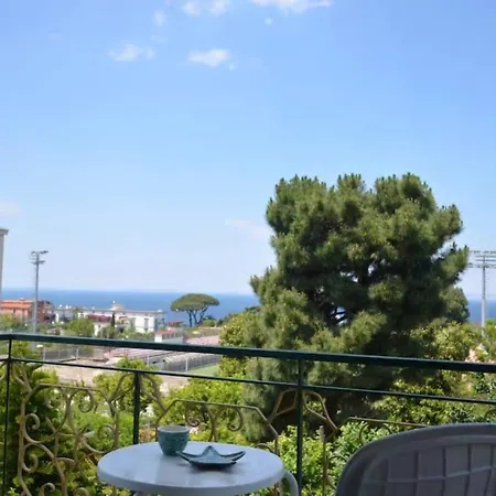 Apartman Bright 3 Bedrooms With Seaview Balcony Sorrento