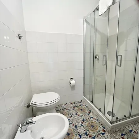 Bright 3 Bedrooms With Seaview Balcony * Sorrento